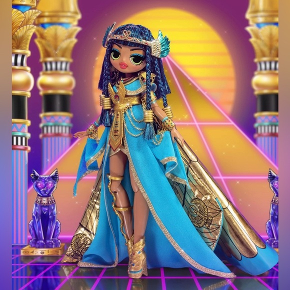 L.O.L. Surprise O.M.G. Fierce Limited Edition Collector Cleopatra Doll - Picture 6 of 11